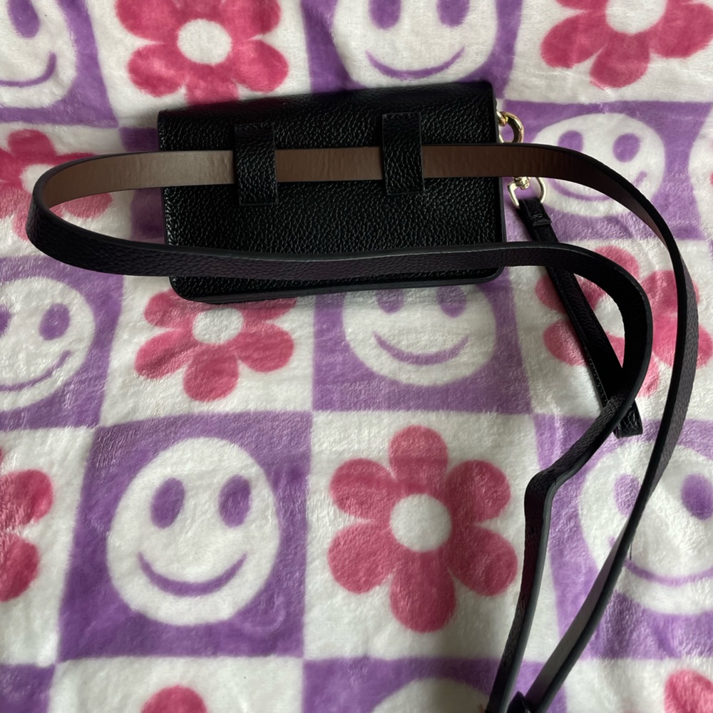 🌸DKNY belt bag🌸 - Picture 2 of 4